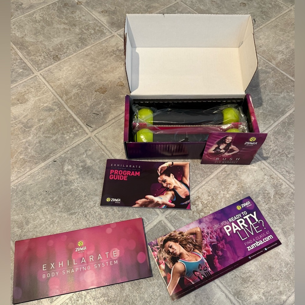 ZUMBA Exhilarate Kit